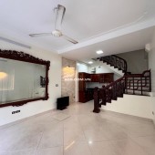 Bán nhà Sơn Tây, Ba Đình _ Ô TÔ VÀO _ 41m2, 6 ngủ _ 12.5 tỷ